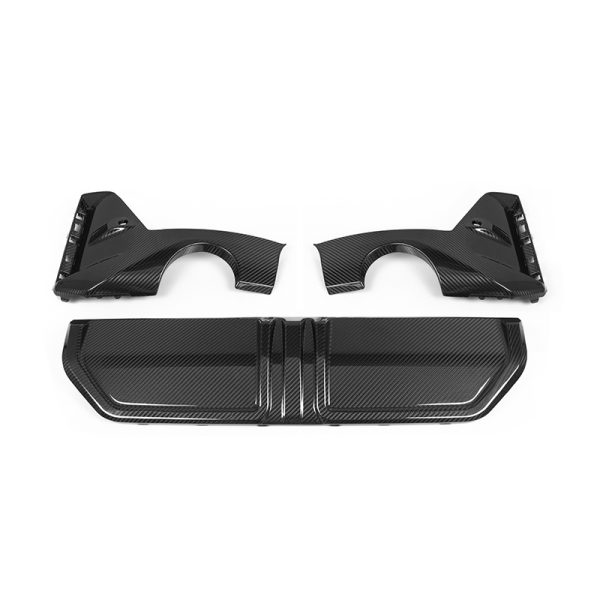 BMW G20 LCI MP style Pre-Preg Carbon rear diffuser dual exhaust