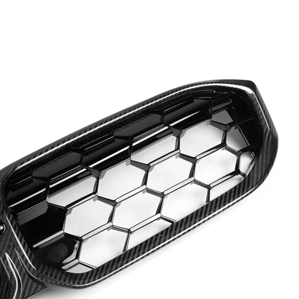 BMW G20 LCI Pre-Preg Carbon diamond grilles