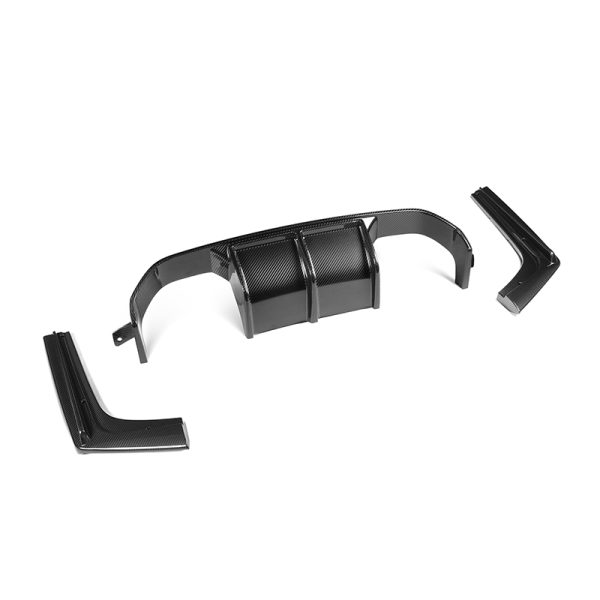 BMW M3:4 F80:82 Pre-Preg Carbon V style rear diffuser