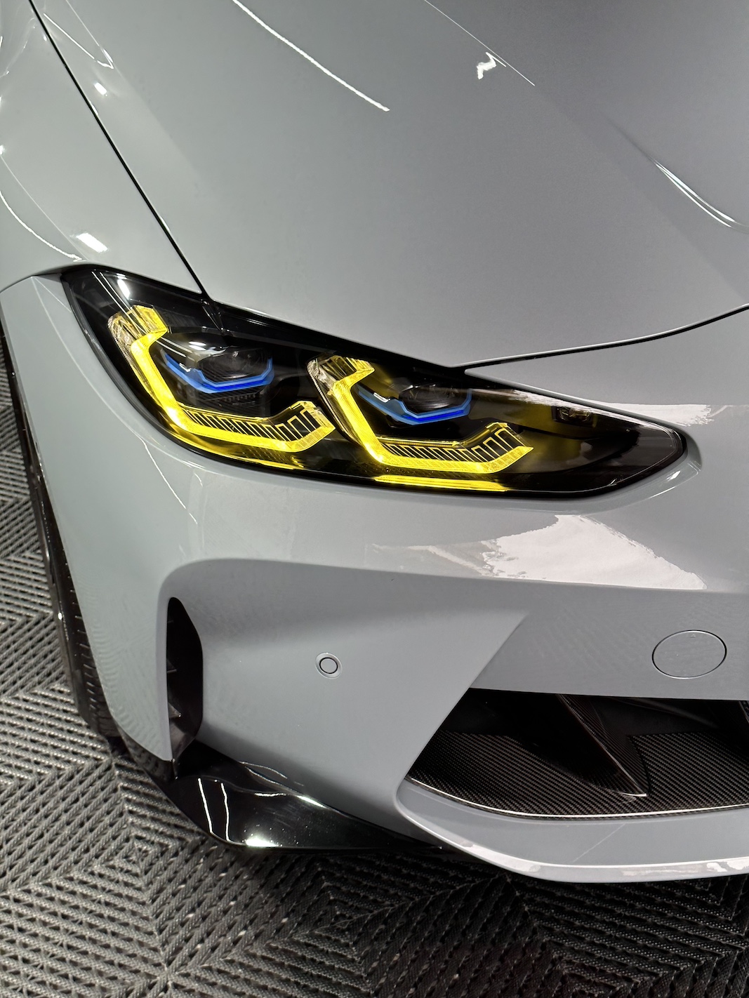 bmw m4 g82 m3 g80 yellow drls