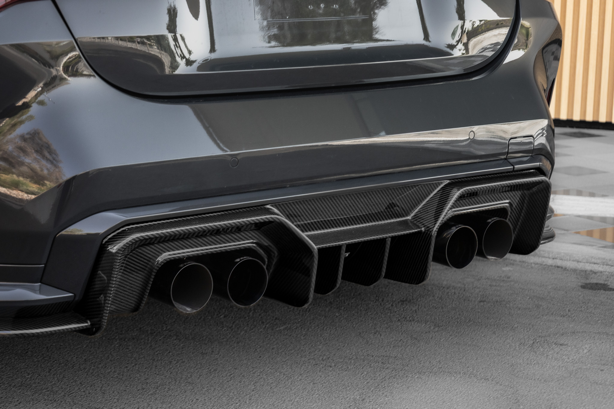 M4-G82-44-GROUP-CARBON-PARTS-ADRO1.jpg8